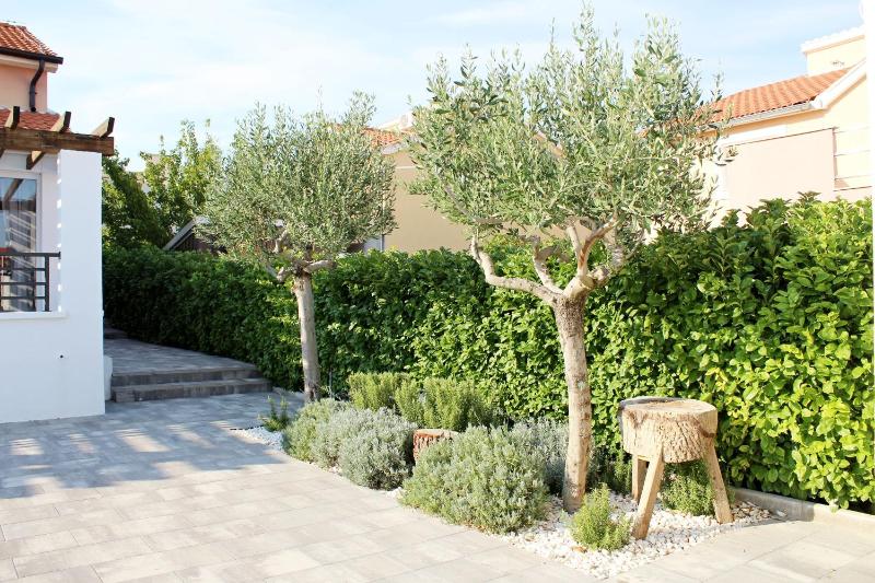 Villa Divine - image 32