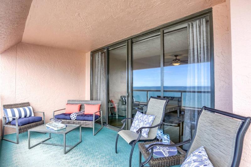12B Crescent Beach Club - image 6