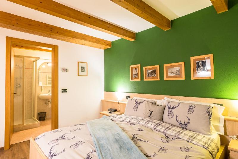 Budget Double or Twin Room image 3