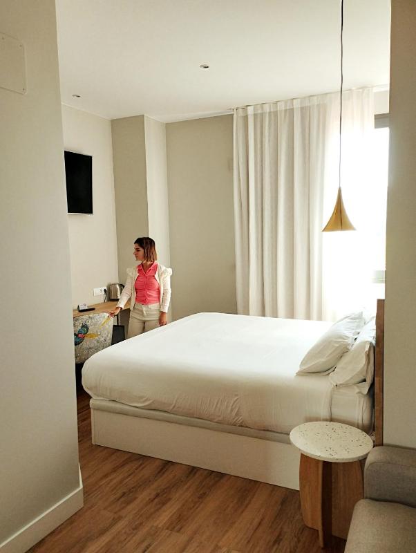Superior King Room image 1