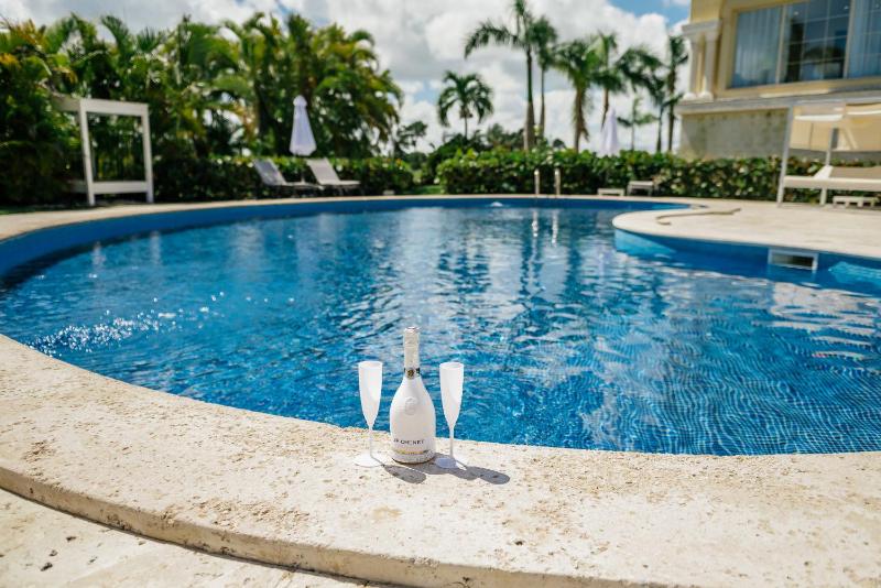 Spacious Iberosta ApartmentSueno - 3BDR Pool Beach WiFi - image 14