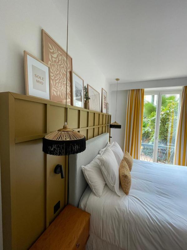 Superior Double Room image 3