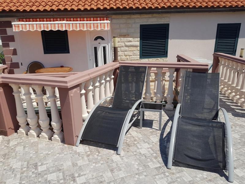 Apartment in Privlaka with balcony air conditioning WiFi dishwasher 878-1 - image 7