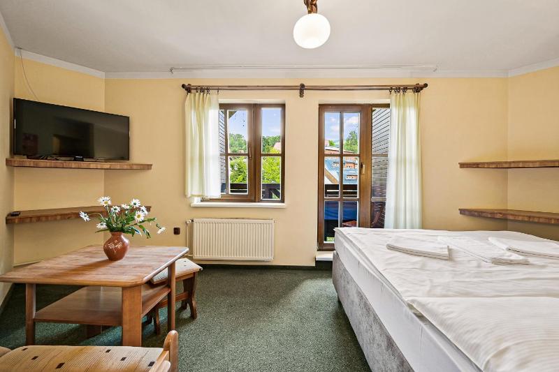 Double or Twin Room image 1