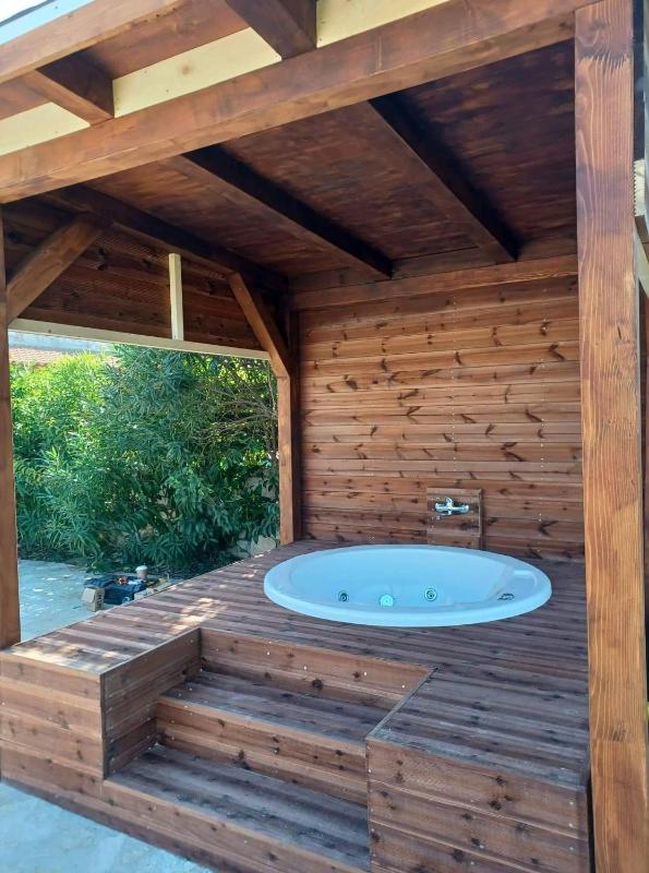 SUPERIOR VILLAS 2BDRMS Next to the BEACH with private POOL and Outdoor SPA BATH image 3