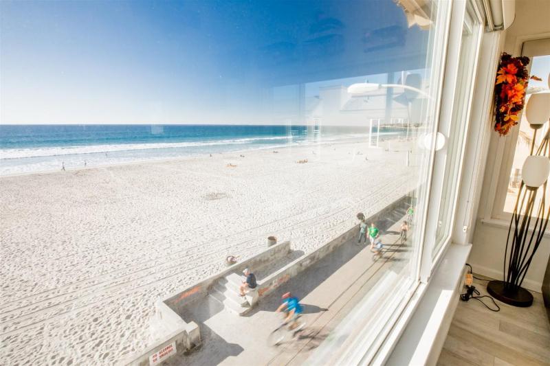 120-OCEANFRONT Penthouse 5 - image 3
