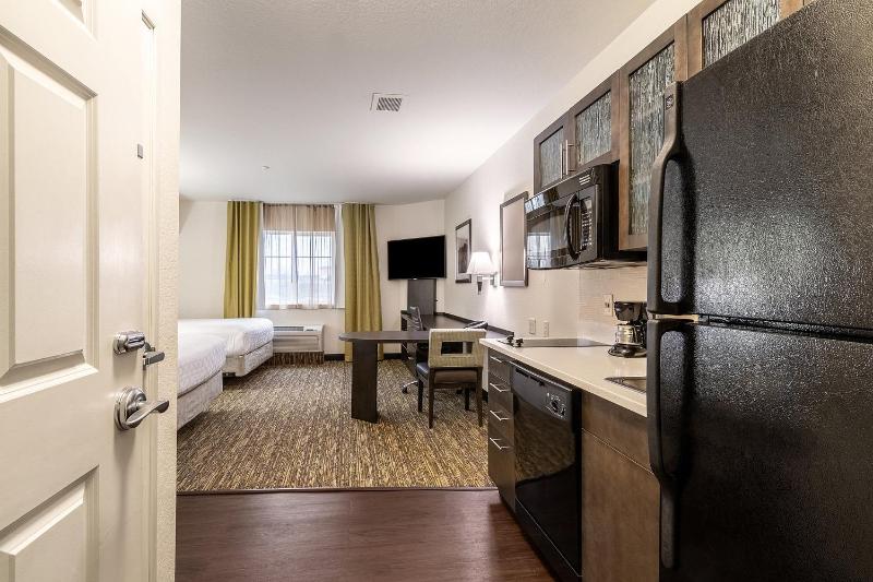 Candlewood Suites Portland Airport By IHG - image 17