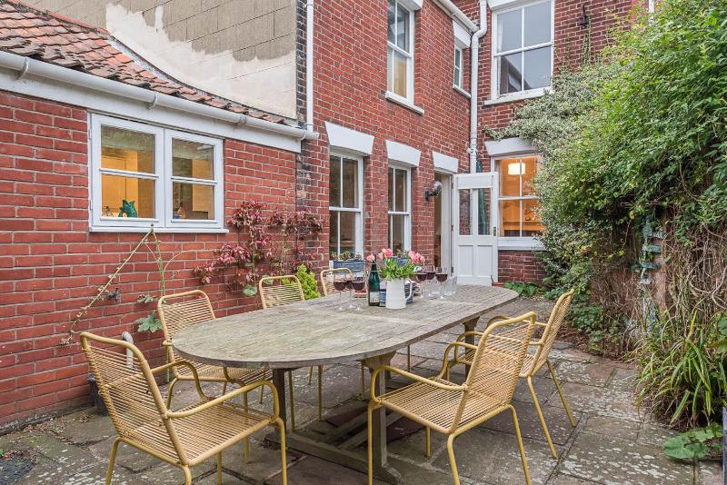 18 Hartington Aldeburgh - image 8