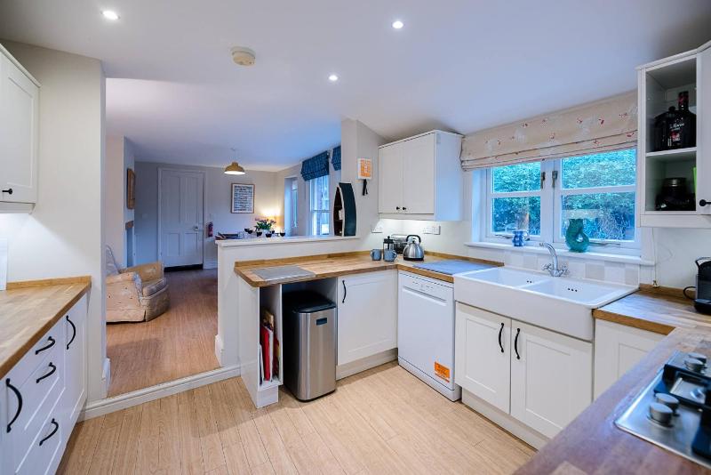 18 Hartington Aldeburgh - image 10