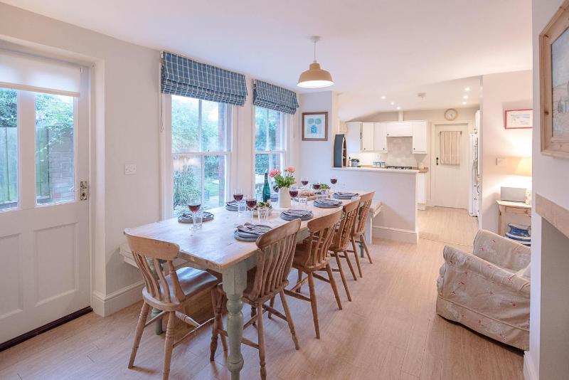 18 Hartington Aldeburgh - image 2