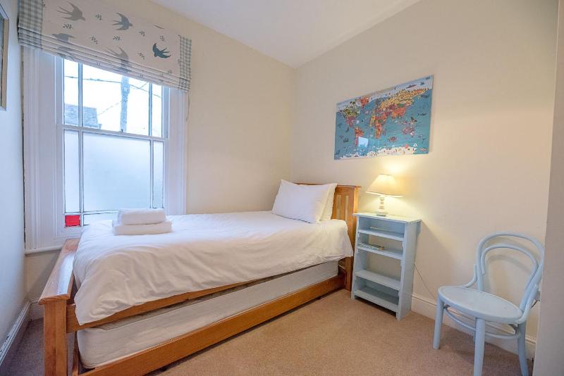18 Hartington Aldeburgh - image 11