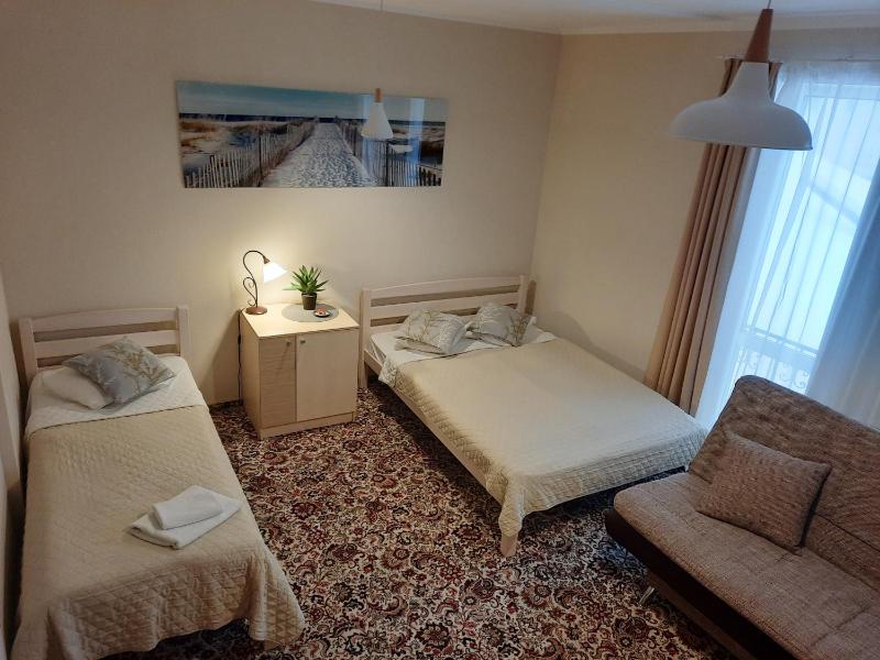 Family Room image 1