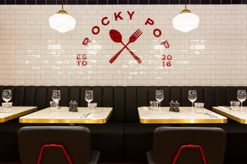 RockyPop Grenoble Hotel - image 13