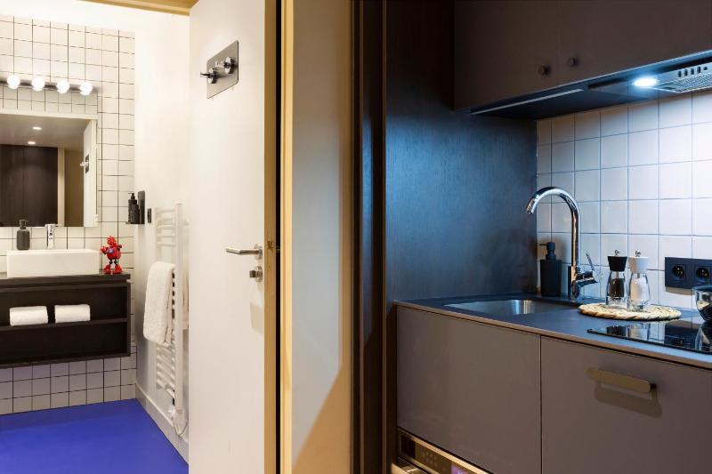 RockyPop Grenoble Hotel - image 30