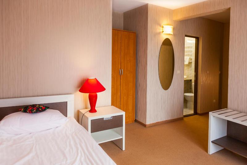Single Room image 3