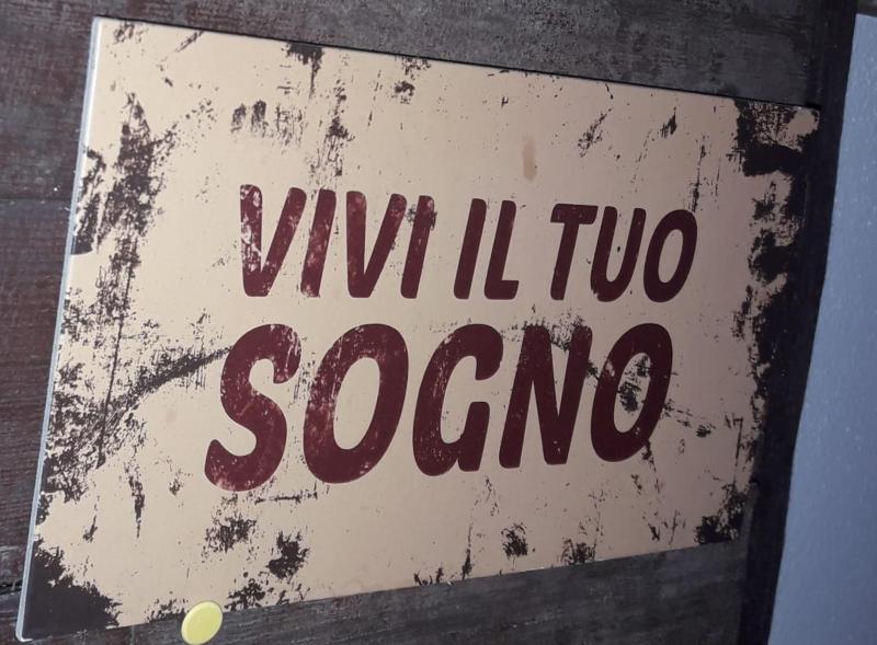 Superior Triple Room image 4