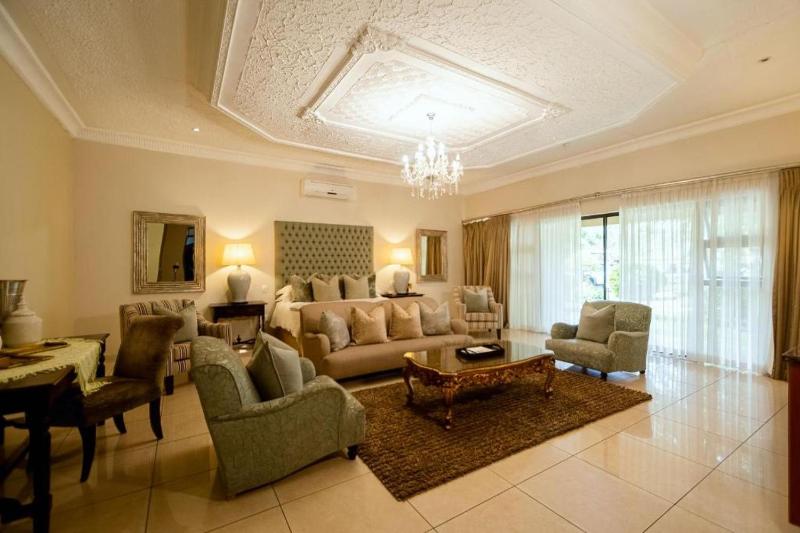 The Victoria Falls Deluxe Suites - image 4
