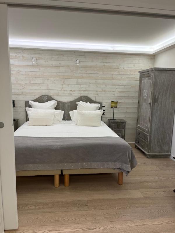 Junior Suite - Disability Acces image 1