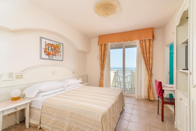 Superior Double or Twin Room image 1