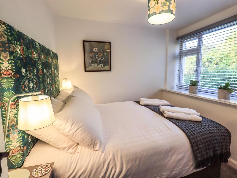Violet Cottage - image 4
