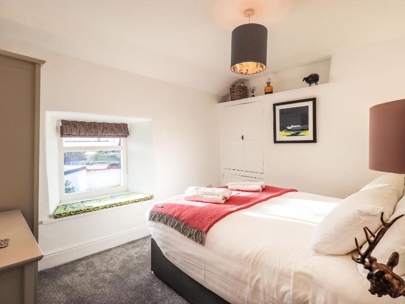 Violet Cottage - image 19