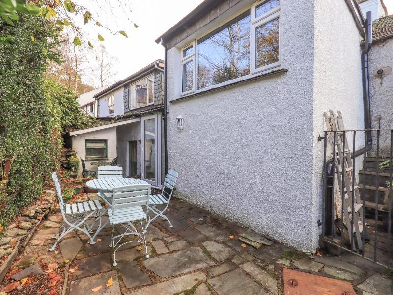 Violet Cottage - image 27