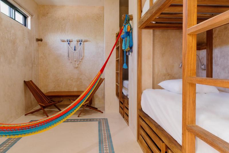 Hostik Hostal - image 5