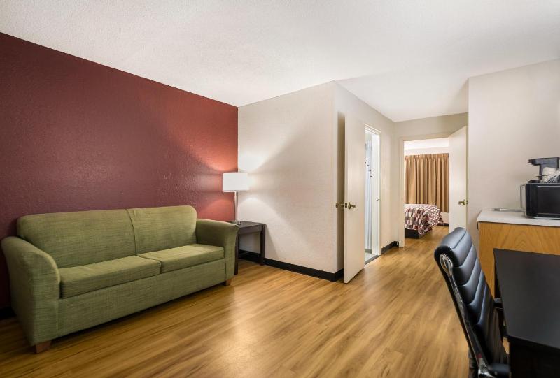 Suite King Room - Disability Access/Non-Smoking image 4
