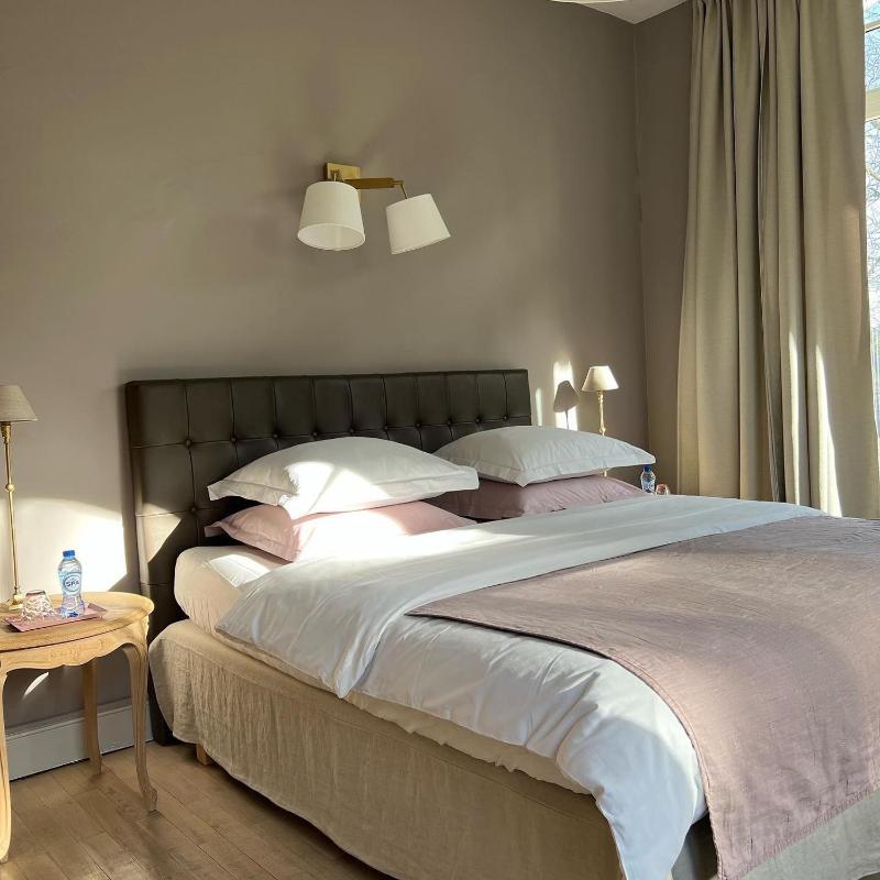 Double Room with Garden View image 3