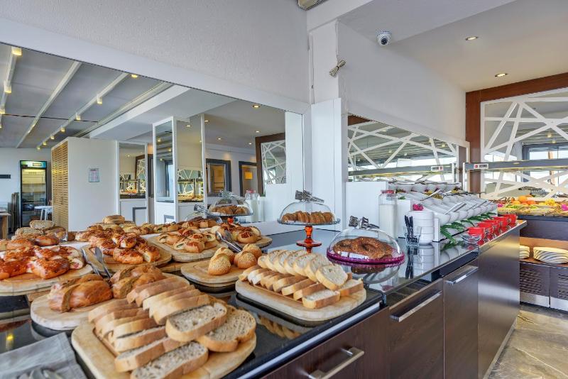Sea View Hotel - image 14