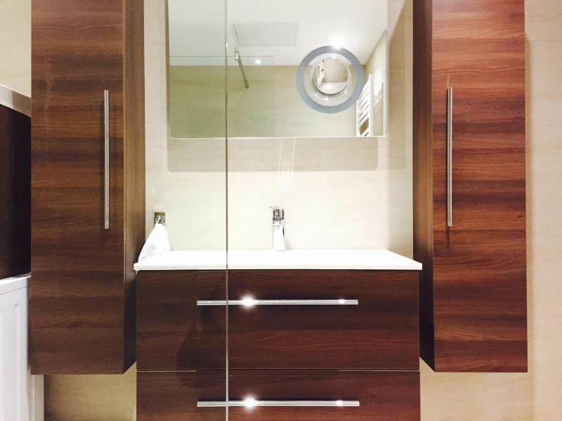 Penthouse Apartment with City View image 4