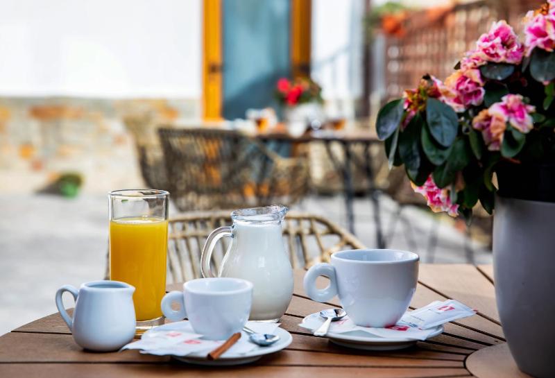 Velinov Boutique Hotel - image 32