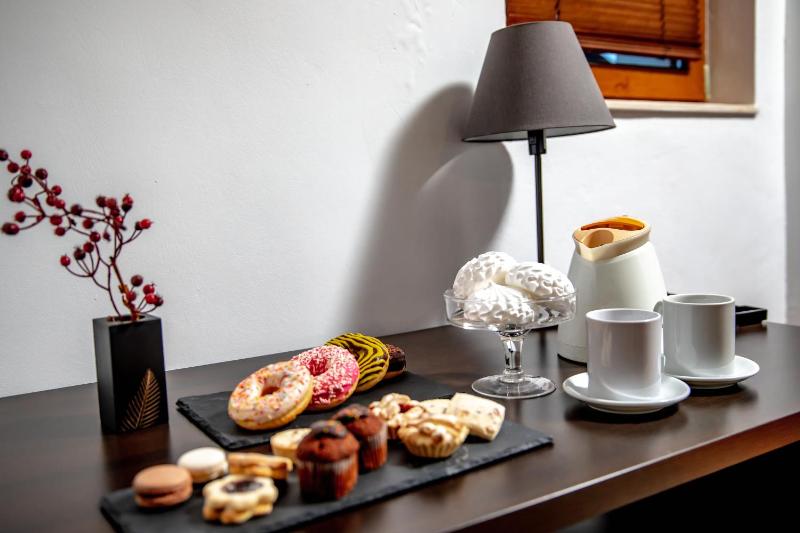 Velinov Boutique Hotel - image 36