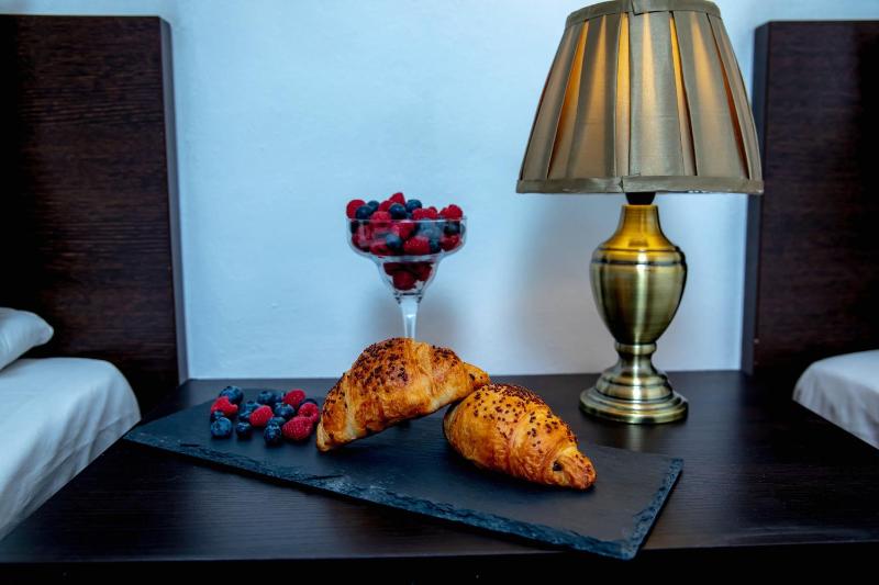 Velinov Boutique Hotel - image 16