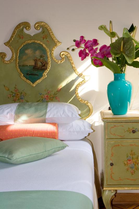 Superior Double Room image 3