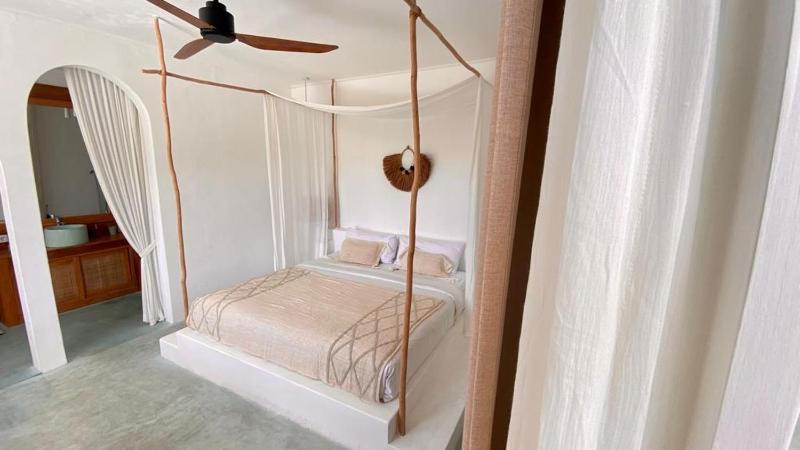 Guru Canggu Art Hotel - image 4