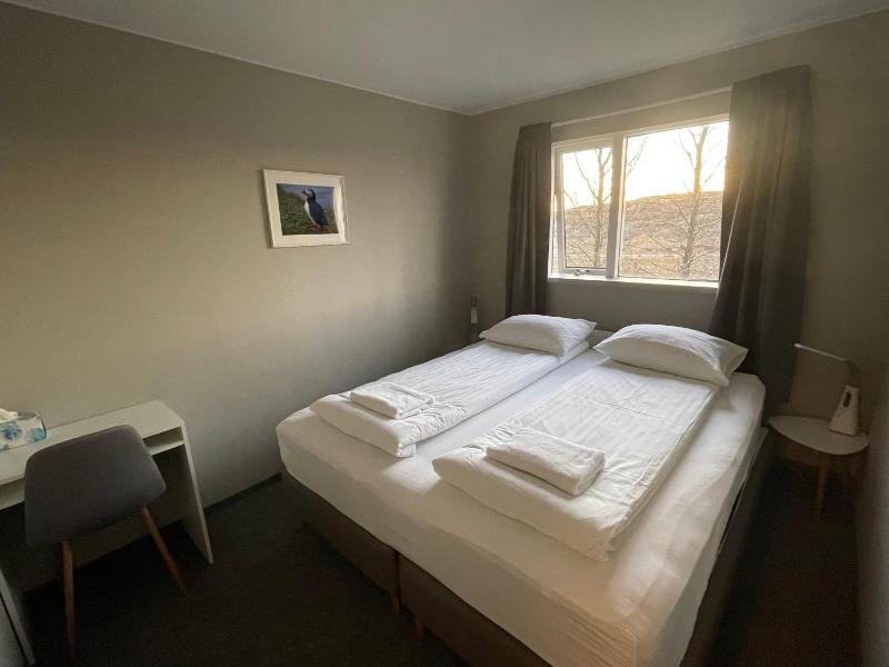 Double or Twin Room with Shared Bathroom image 1
