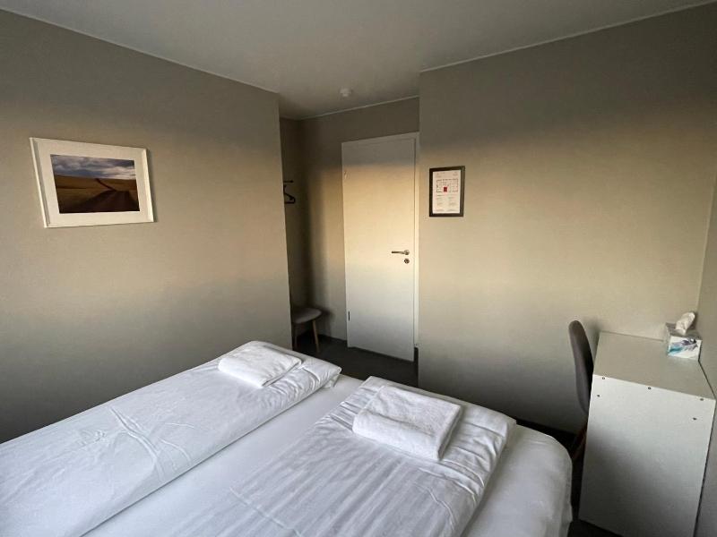 Double or Twin Room with Shared Bathroom image 3