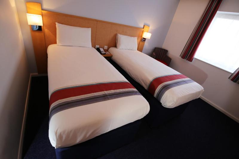 Twin Room - Non Smoking image 4