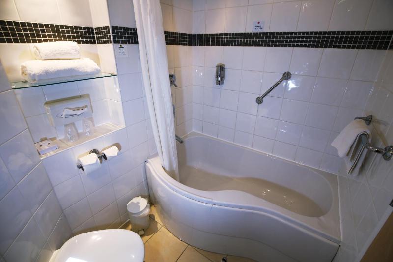 Twin Room - Non Smoking image 2