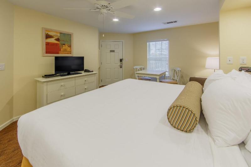 Two-Bedroom Grand Villa  image 3