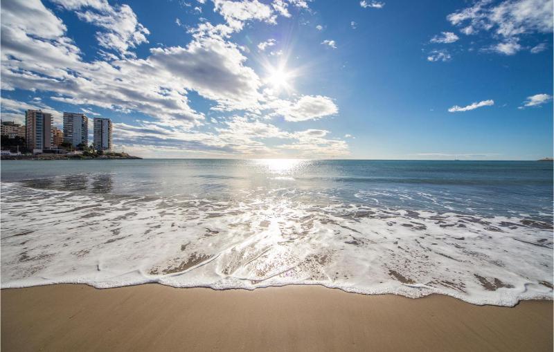 2 Bedroom Awesome Apartment In Oropesa Del Mar - image 6