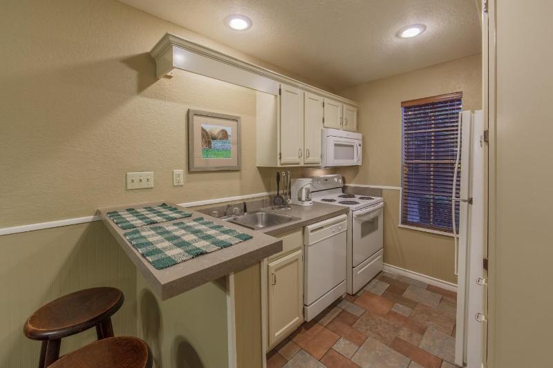Two-Bedroom Villa image 3