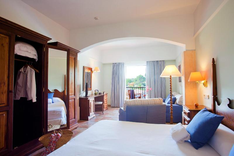 Junior Suite image 2