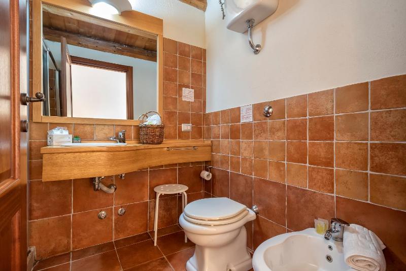 Junior Suite (2 Adults + 2 Children) image 4