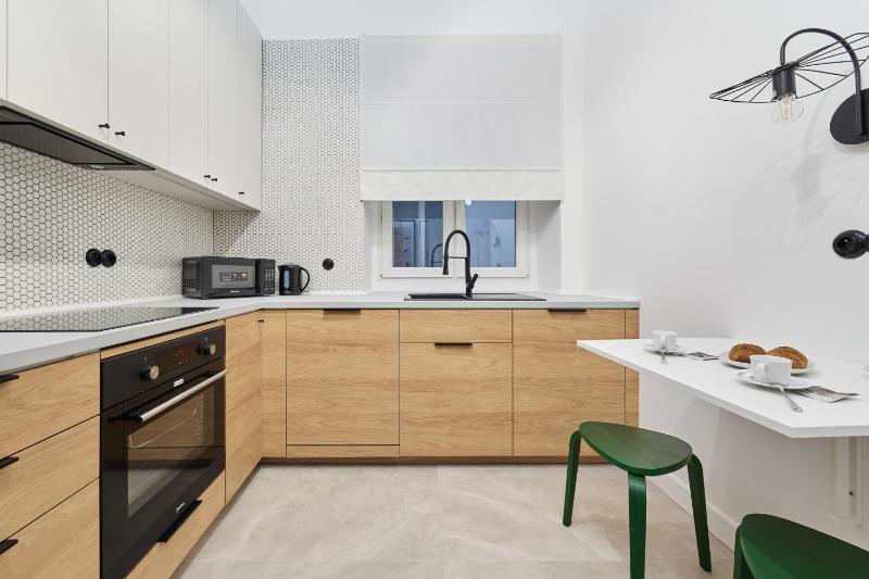 The Market Square Siedmiu Elektorów Apartment by Noclegi Renters - image 6