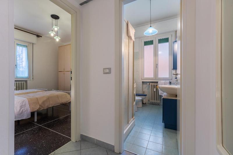 GuestHost - San Donato Fiera Apartment! - image 10
