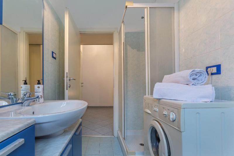GuestHost - San Donato Fiera Apartment! - image 7