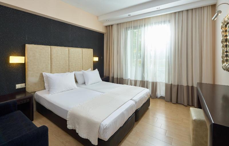 Double Room image 1
