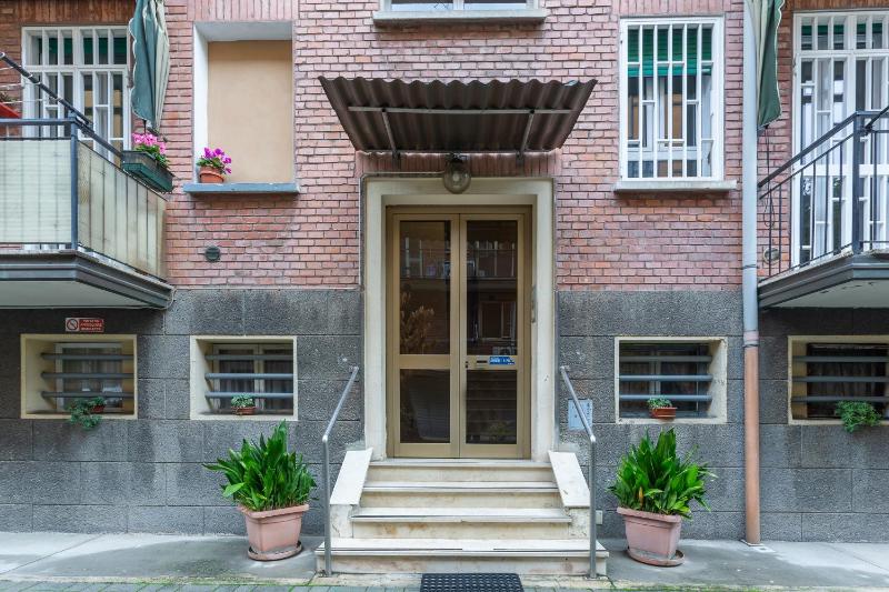GuestHost - San Donato Fiera Apartment! - image 3